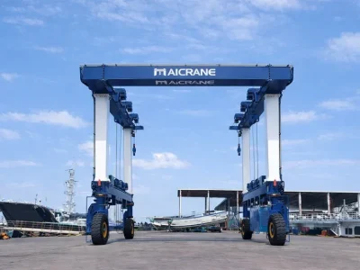 Solución Integral de Grúa Pórtico para Embarcaciones MBH50T en México